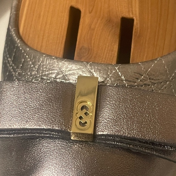 Cole Haan silver flat shoes with bow and logo on the front - Picture 5 of 9